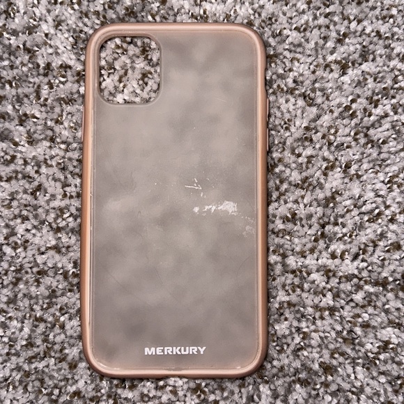 iPhone 11 cases - Picture 2 of 10